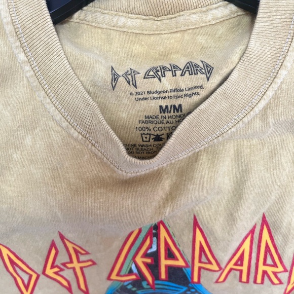Def Leppard tee - Picture 2 of 3
